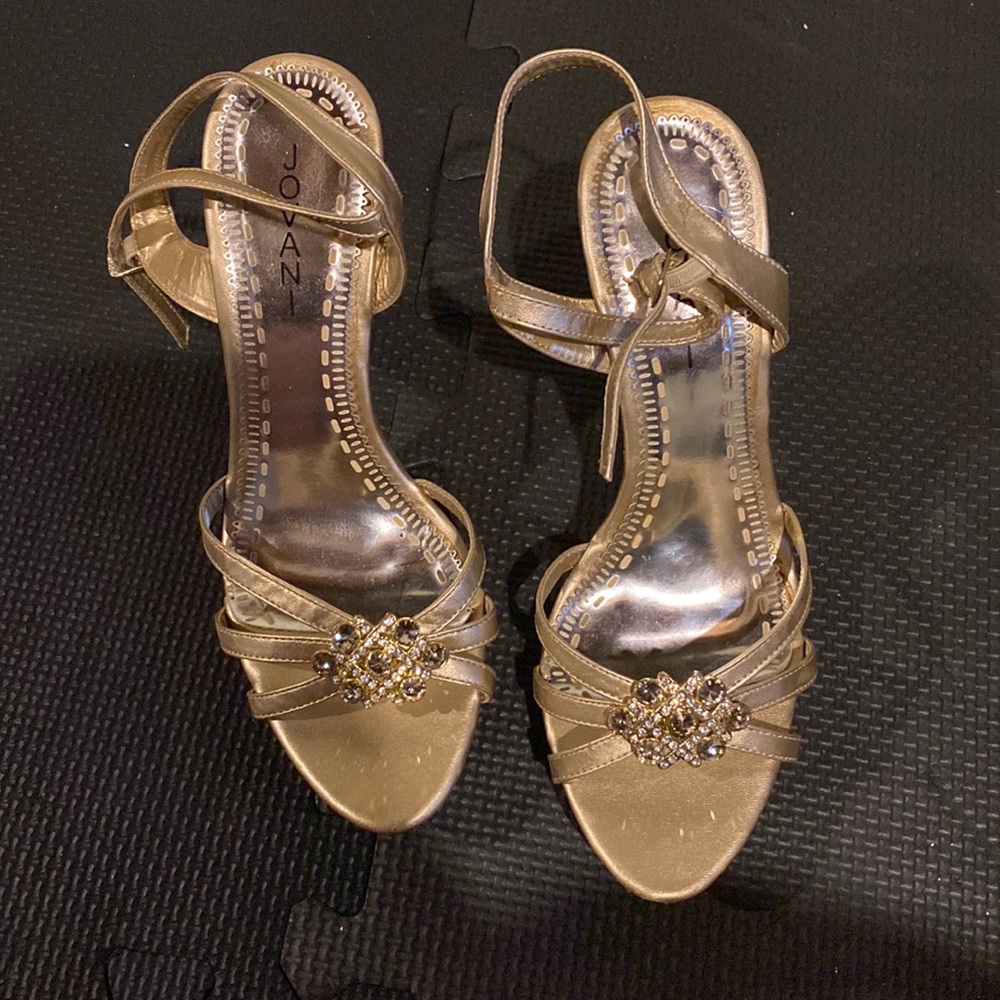 Jovani Gold Heels Size 9